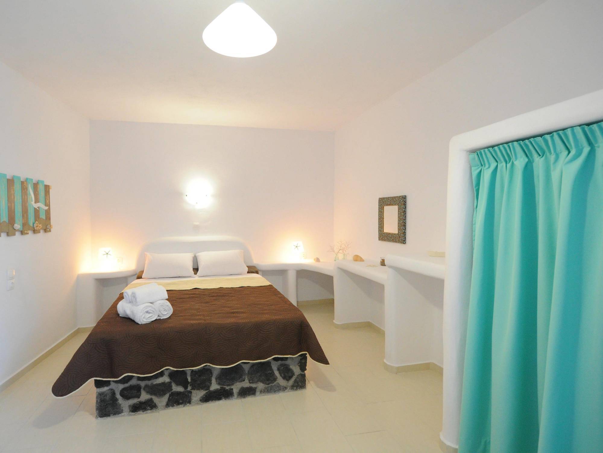 Manias Fira Residences Extérieur photo